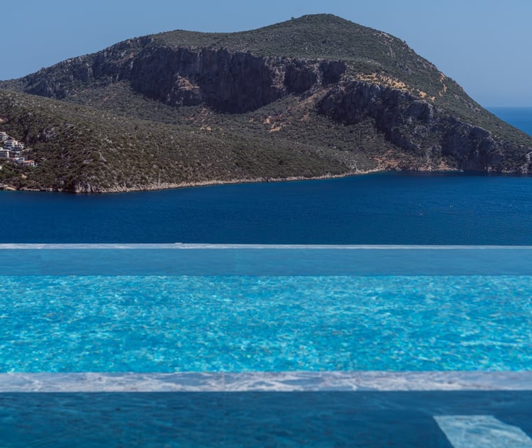 1kiralik-deniz-manzarali-villa-villa-buse-duo- (15).jpg