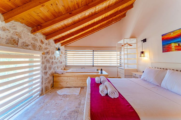 1kiralik-villa-jakuzili-kiralik-villa-villa-sirius (26).jpg