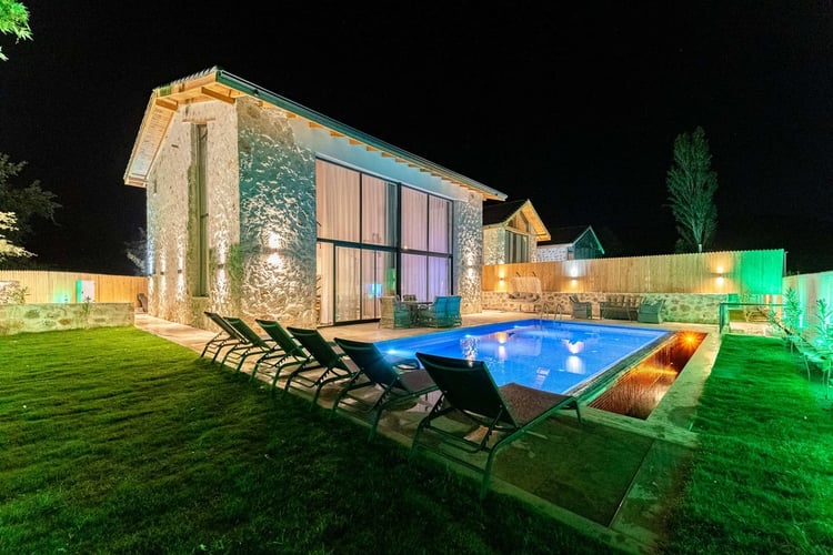 1kiralik-yazlik-villa-villa-orion (8).jpg