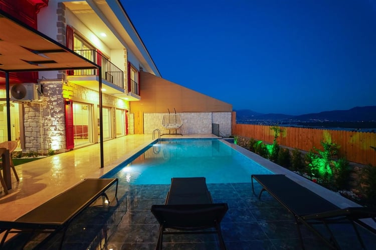 kiralik-yazlik-villa-villa-kayra-konak-1-red- (13).jpg