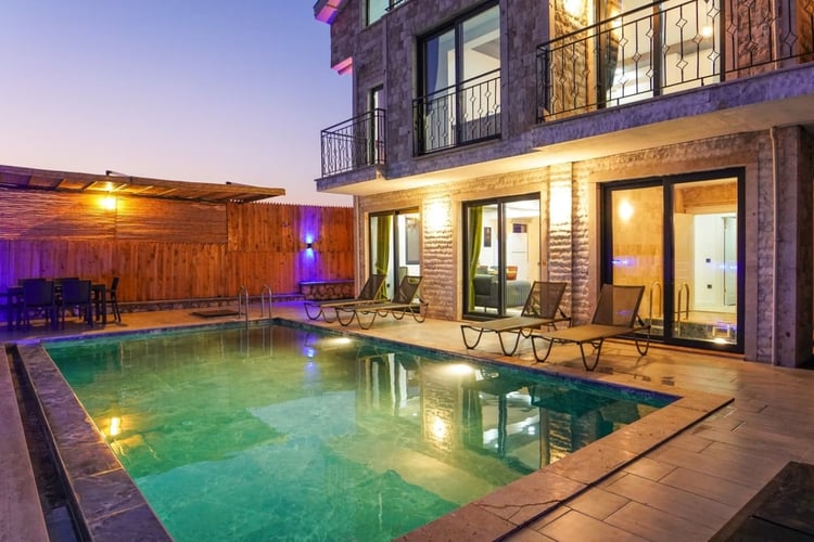 1kiralik-yazlik-villa-villa-legendary-2 (5).jpg