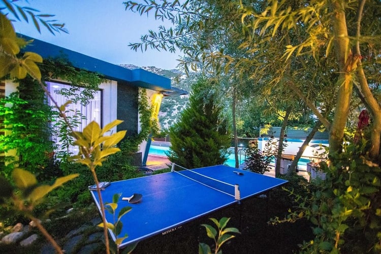 kiralik-jakuzili-villa-villa-rixsos- (14).jpeg