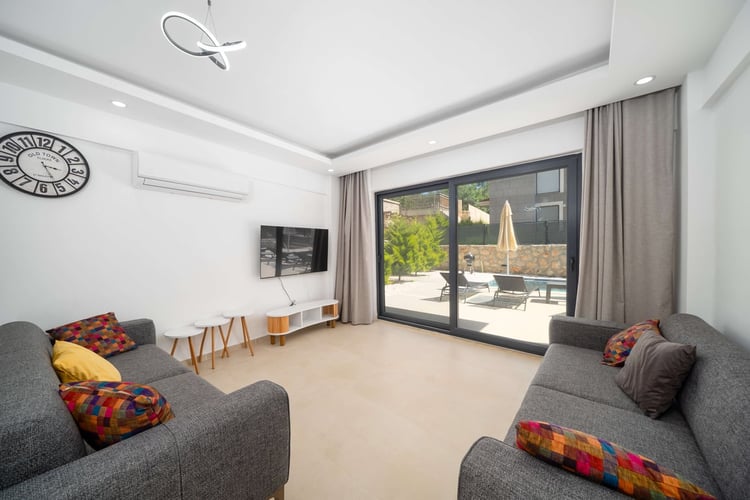 1kiralik-yazlik-villa-villa-poyraz (17).jpg