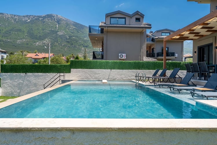 1kiralik-yazlik-villa-villa-azure-luxe (22).jpg