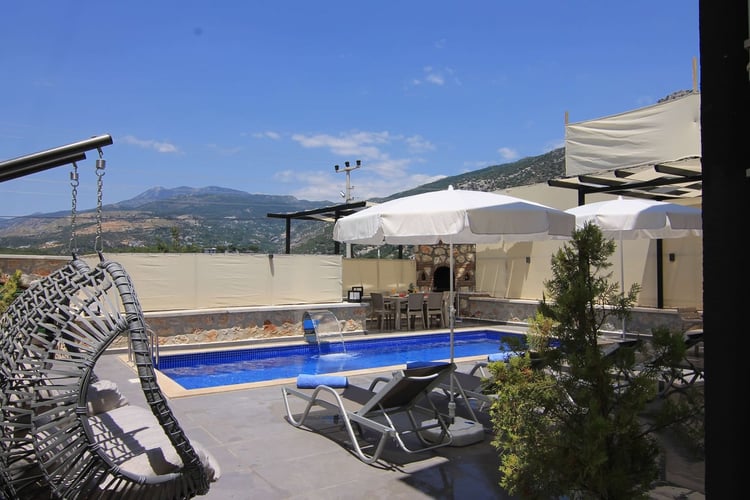 1kiralik-jakuzili-villa-yazlik-tatil-villasi-villa-kocadag-7-72cbbd56.JPG