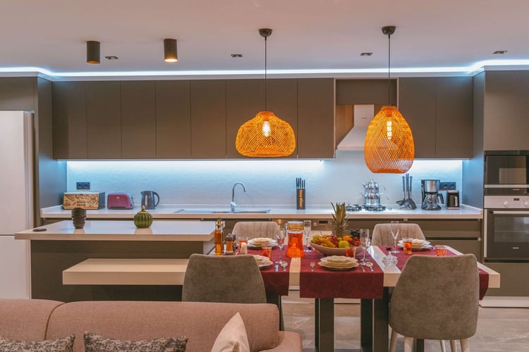 1kiralik-yazlik-villa-villa-aysa (18).jpg