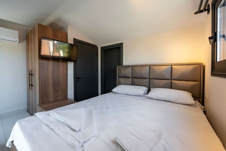 1kiralik-yazlik-villa-villa-azure-luxe (42).jpg