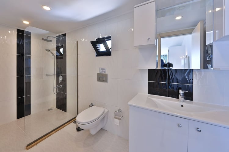 1kiralik-isitmali-havuzlu-villa-villa-kardelen- (42).jpg