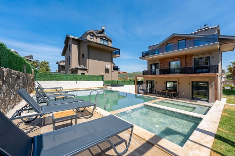 1yazlik-tatil-villasi-villa-infinity (11).jpg