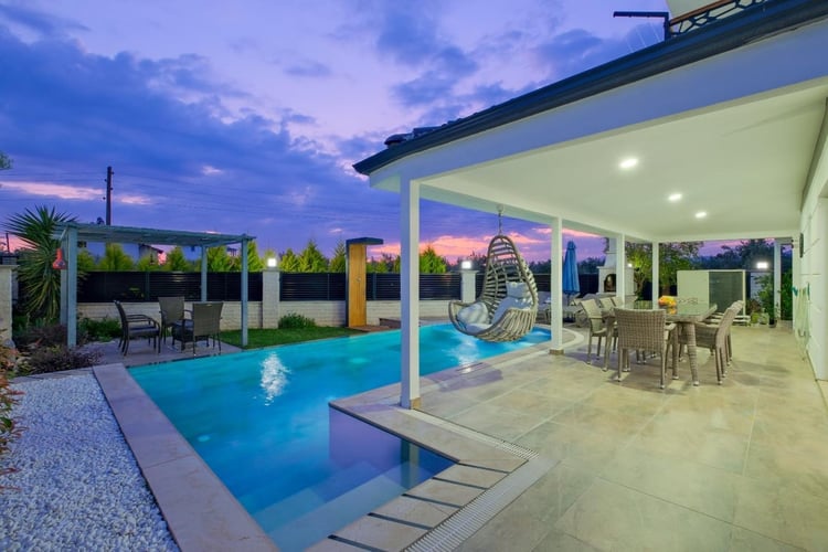 1kiralik-tatil-villasi-villa-happy-moon- (11).jpeg