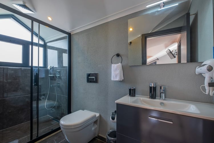 1kirazlik-yazlik-tatil-villasi-villa-su (20).jpeg