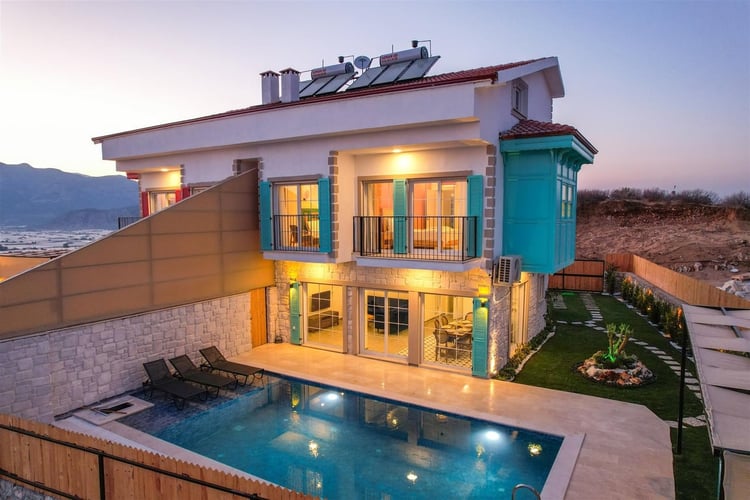 kiralik-yazlik-villa-villa-kayra-konak-2-blue- (9).jpg