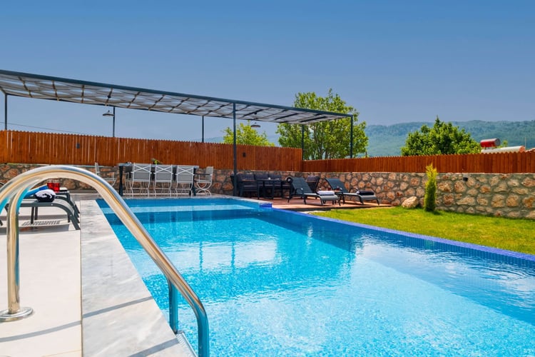 1kiralik-jakuzili-villa-villa-goldan-uno- (31).jpg