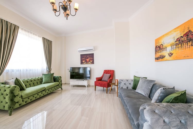 1kiralik-jakuzili-villa-deniz-manzarali-villa-villa-antik (9).jpg