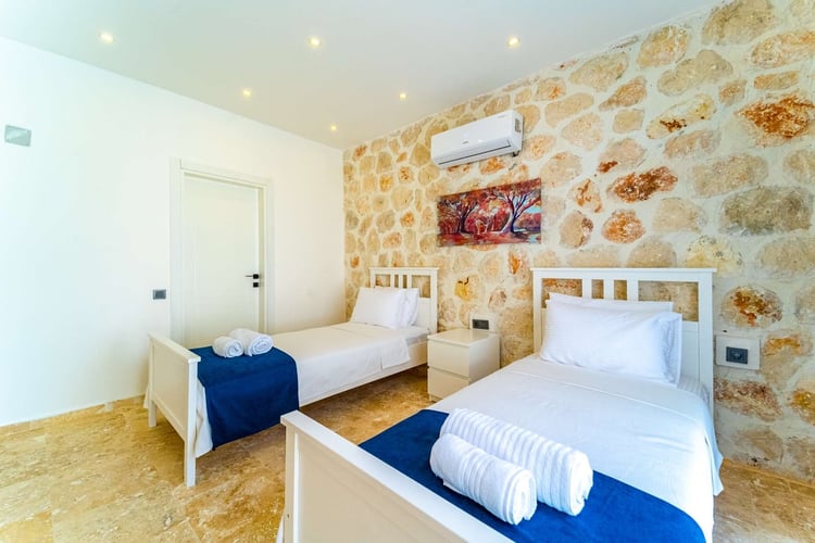 1kiralik-yazlik-villa-villa-orion (37).jpg