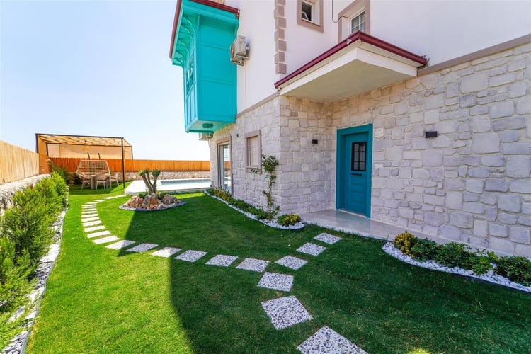 kiralik-yazlik-villa-villa-kayra-konak-2-blue- (4).jpg