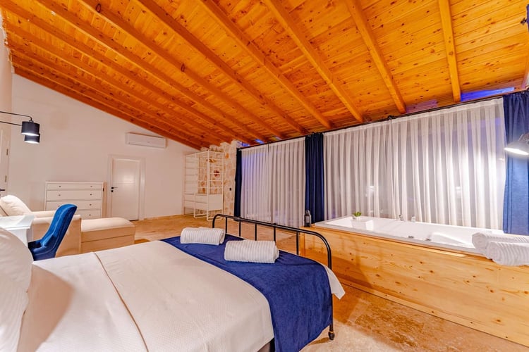 1kiralik-yazlik-villa-villa-orion (32).jpg