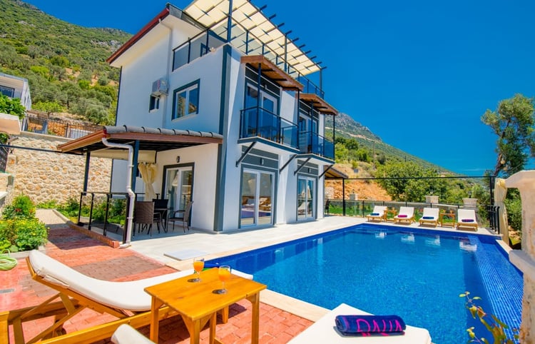 Kiralik-yazlik-villa-villa güçlü (10).jpeg
