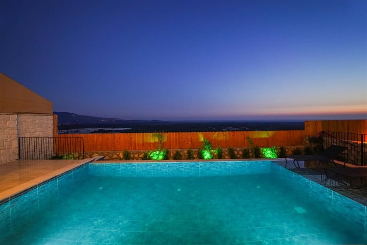 kiralik-yazlik-villa-villa-kayra-konak-1-red- (5).jpg