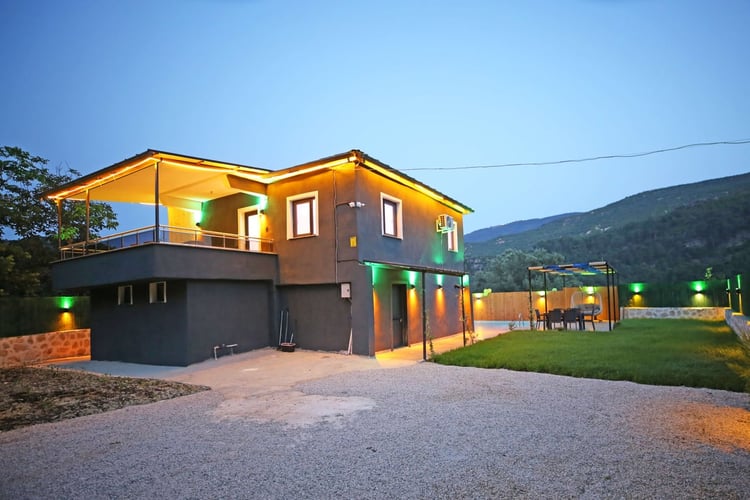 Kiralik-yazlik-villa-villa ecrinsu (16).JPG