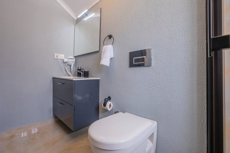 1kirazlik-yazlik-tatil-villasi-villa-su (28).jpeg