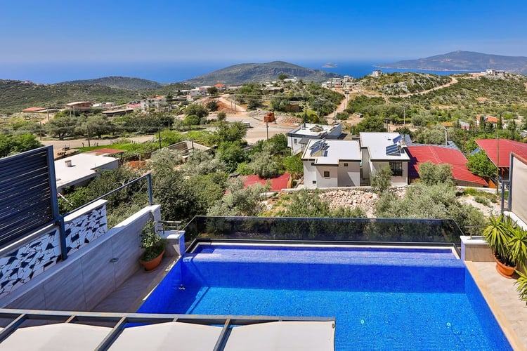 1kiralik-isitmali-havuzlu-villa-villa-kardelen- (44).jpg