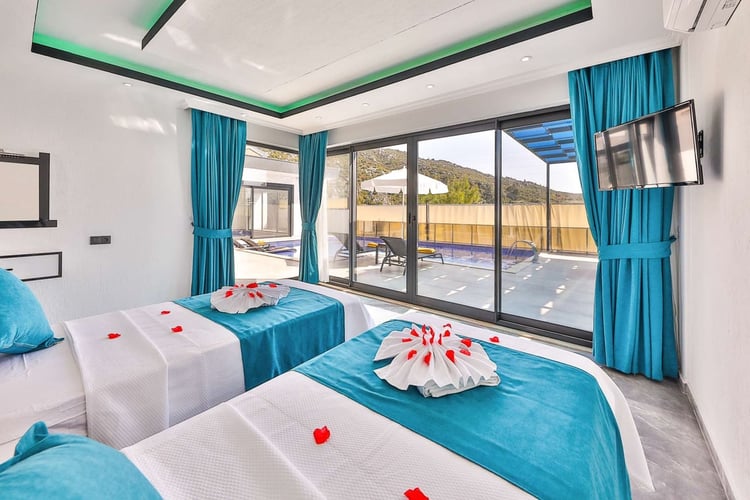 1kiralik-yazlik-villa-villa-tayyar (37).jpg