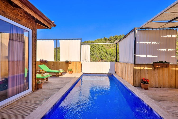 1kiralik-yazlik-villa-villa-baranda (10).jpg