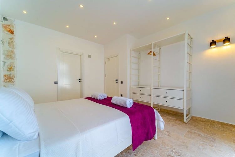 1kiralik-yazlik-villa-villa-orion (27).jpg