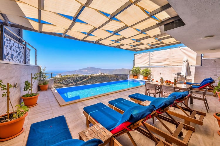 1kiralik-isitmali-havuzlu-villa-villa-kardelen- (10).jpg