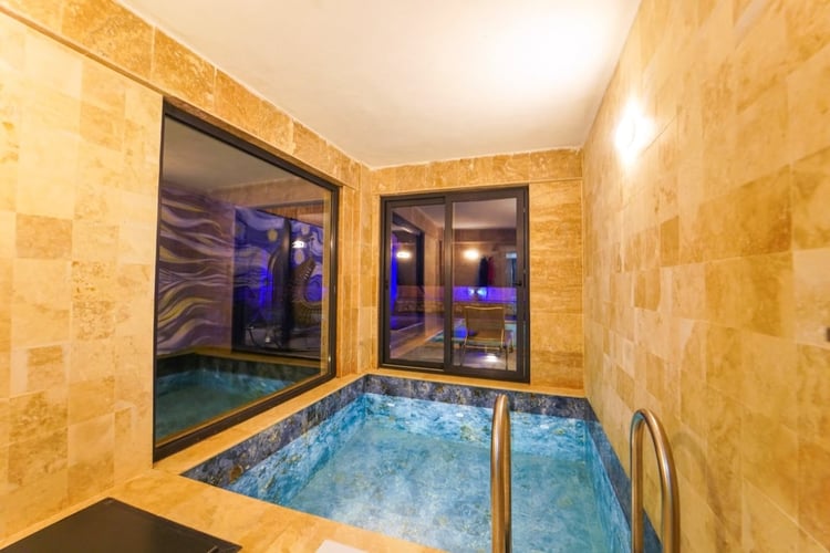 1kiralik-yazlik-villa-villa-legendary-2 (42).jpg