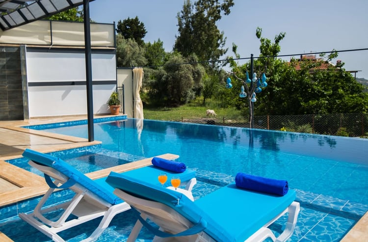 kiralik-muhafazakar-villa-villa-portakal- (6).jpg