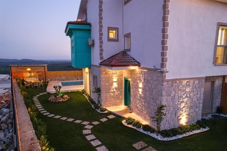 kiralik-yazlik-villa-villa-kayra-konak-2-blue- (3).jpg