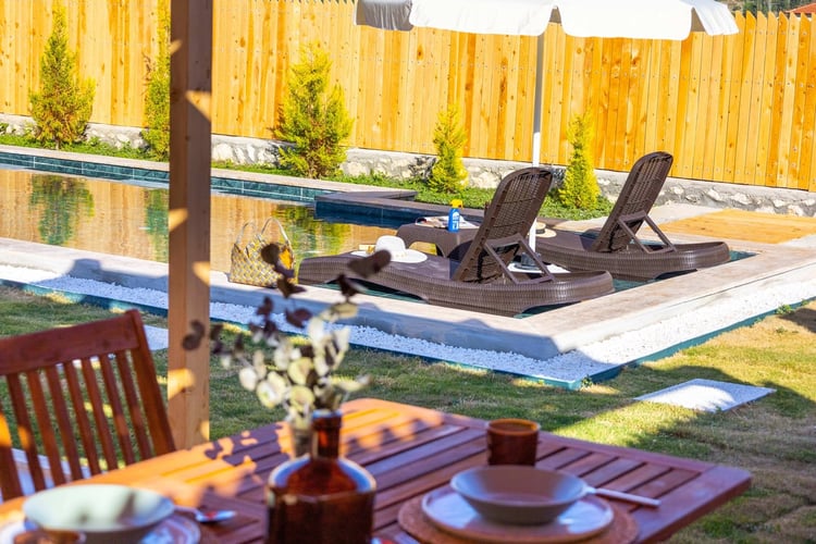 1kiralik-yazlik-villa-villa-green (8).jpg