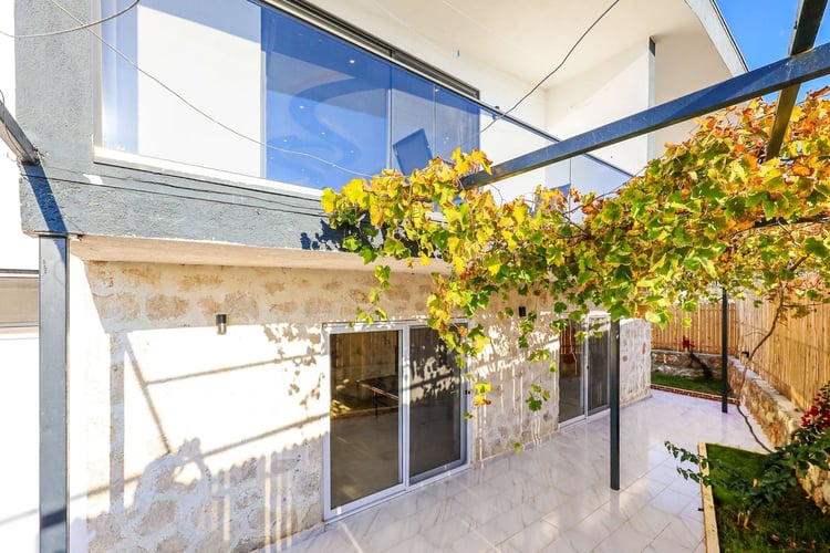 kiralik-jakuzili-villa-villa-kavun-duo- (22).jpg