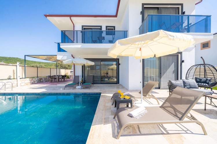 1kiralik-yazlik-villa-villa-yaz-rüzgari (4).jpg