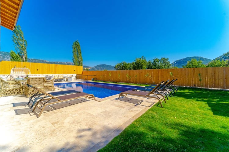 1kiralik-yazlik-villa-villa-orion (4).jpg