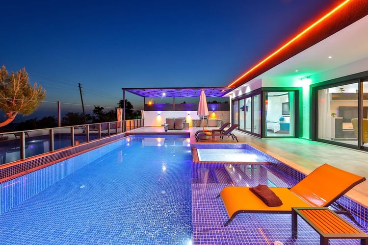 1kiralik-yazlik-villa-villa-tayyar (5).JPG