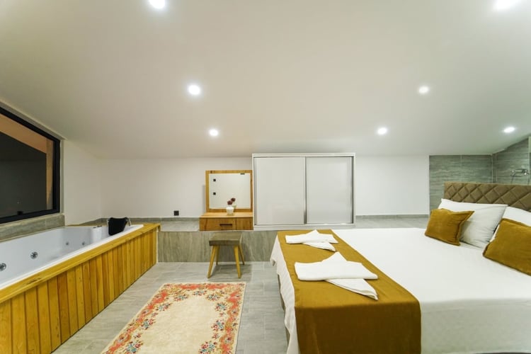 1kiralik-yazlik-villa-villa-legendary-1 (41).jpg