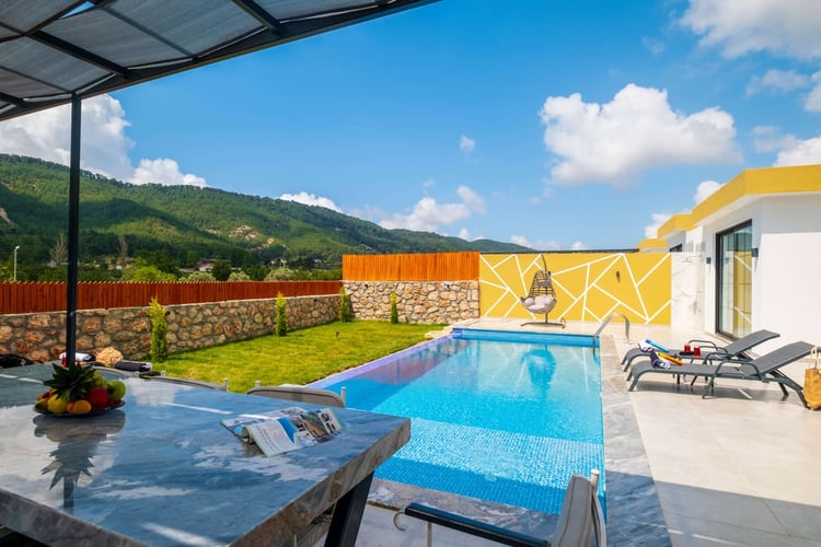 1kiralik-jakuzili-villa-villa-goldan-uno- (28).jpg