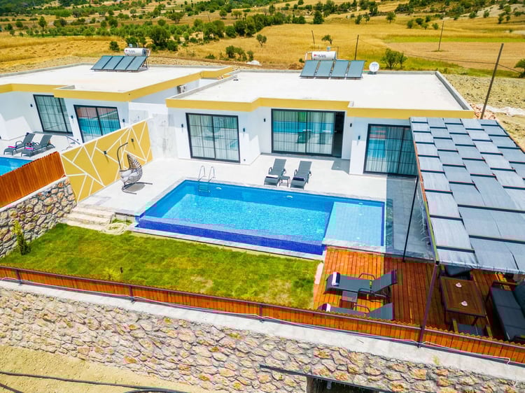 1kiralik-jakuzili-villa-villa-goldan-uno- (3).jpg