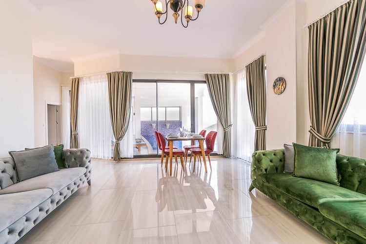 1kiralik-jakuzili-villa-deniz-manzarali-villa-villa-antik (8).jpg