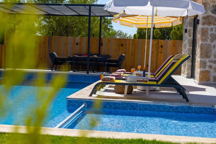 1yazlik-kiralik-villa-villa-desiderio (16).jpg