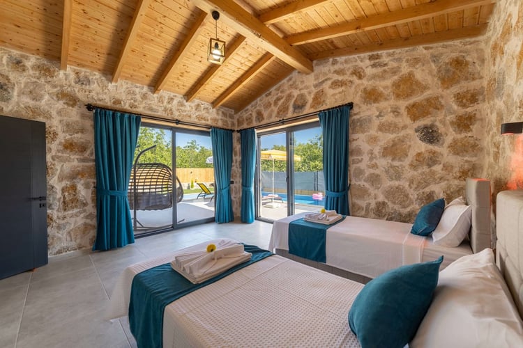 1yazlik-kiralik-villa-villa-desiderio (32).jpg