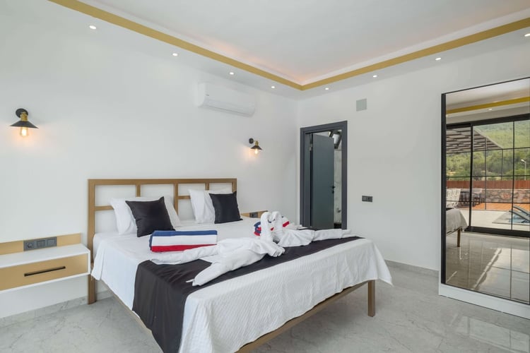 1kiralik-jakuzili-villa-villa-goldan-uno- (43).jpg