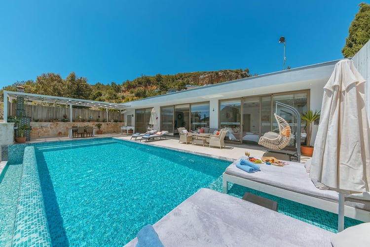 1kiralik-yazlik-villa-villa-aysa (8).jpg