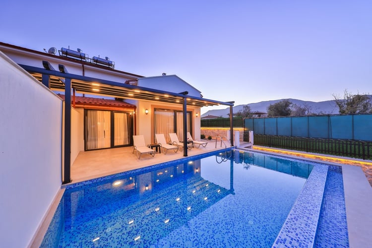 1kiralik-yazlik-villa-villa-safran (4).jpg