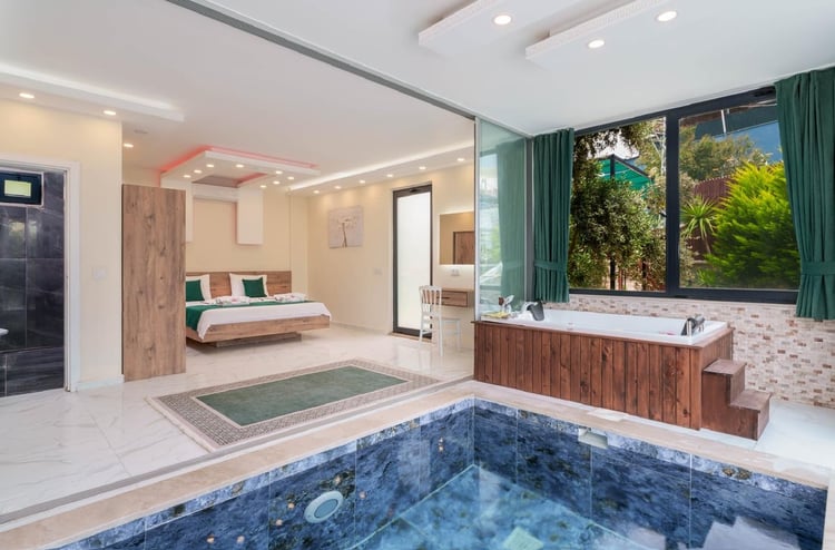 1kiralik-jakuzili-isitmali-havuzlu-villa-villa-elena- (48).jpeg