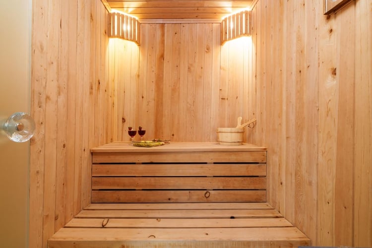 1kiralik-jakuzili-isitmali-havuzlu-villa-villa-elena- (42).jpeg