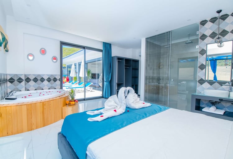 1kiralik-yazlik-tatil-villasi-villa-lavinya (16).jpg